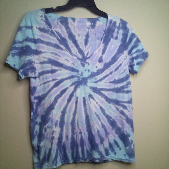 Lucky Brand Tops - Lucky Brand Shirt Women M Short Sleeve Tie Dye V-Neck Blue